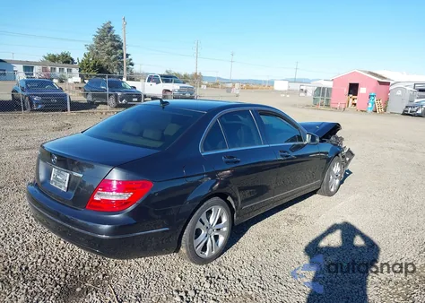 2013 Mercedes-Benz C 250 Luxury from USA, damaged, VIN WDDGF4HB5DA859441